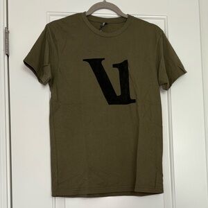 Vuori Green Logo Tee